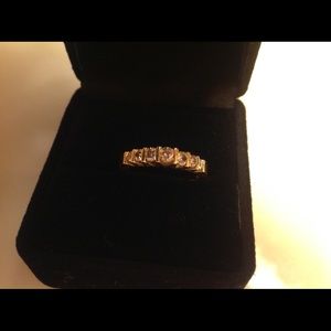 Stunning 💯 Genuine Diamond Anniversary Band